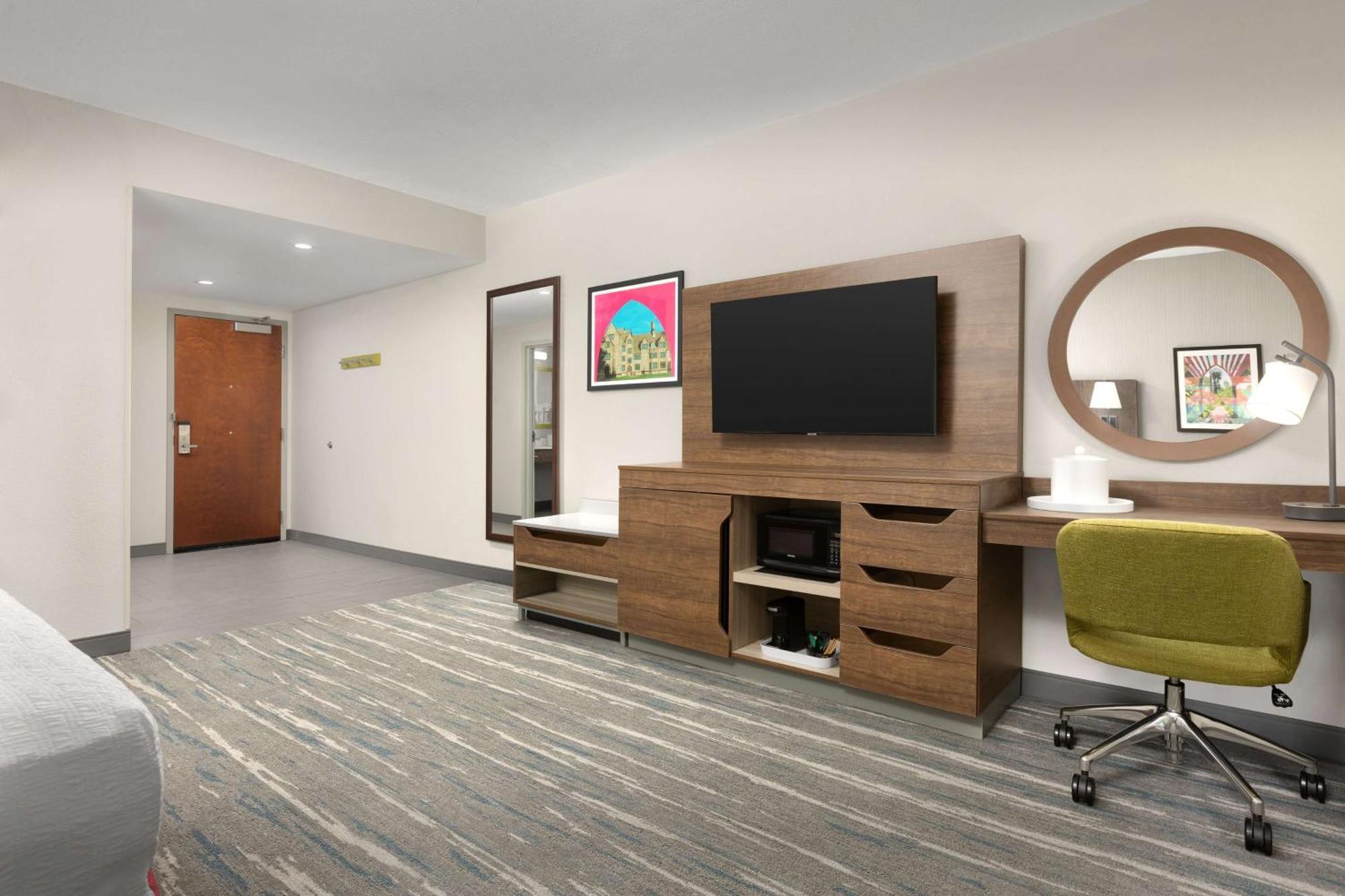 Hotel Hampton & Medical Center
